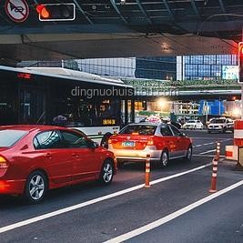 将农民工网约车司机纳入社保范围，保障新业态从业者权益